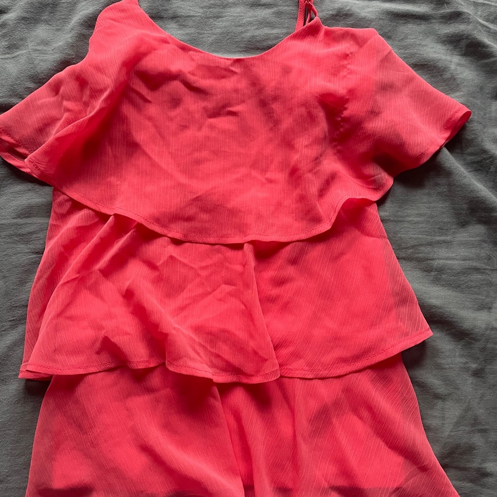 pink ruffled tank top